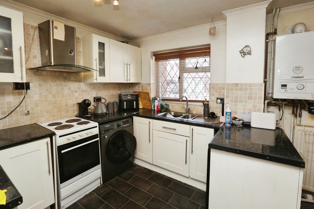 Property photo 2 of 14