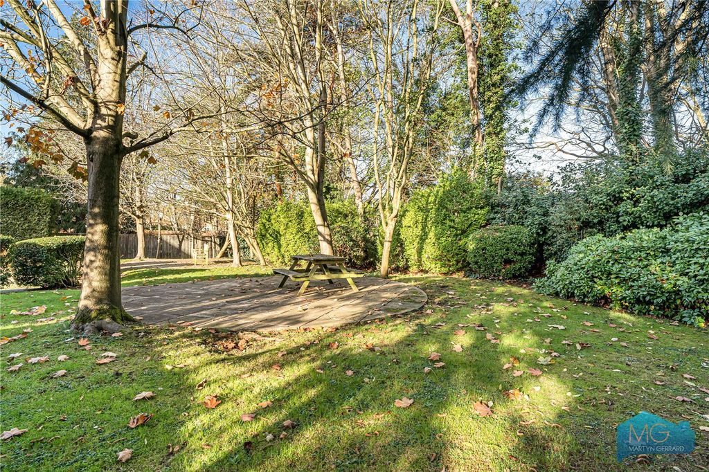 Property photo 3 of 25 Picture No. 11