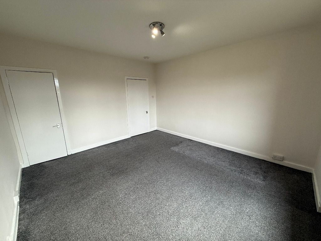 Property photo 3 of 14 Photo 3