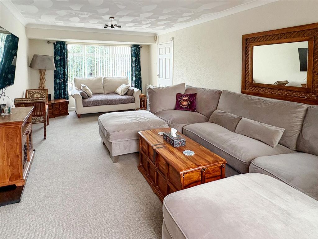 Property photo 2 of 18 Image00035.Jpg