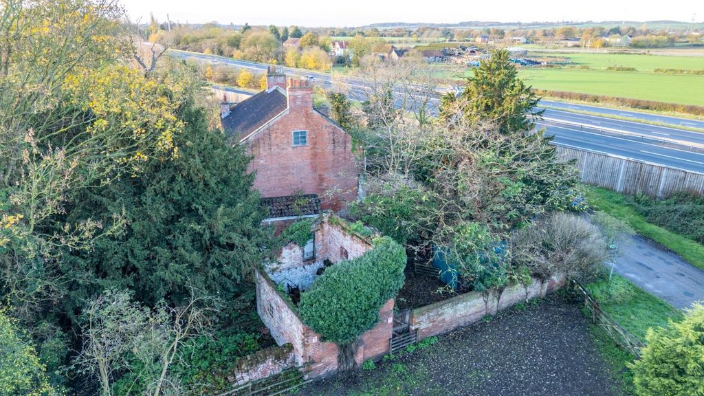 Property photo 2 of 10 Image 2