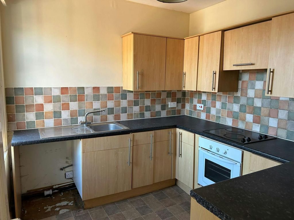 Property photo 3 of 12 988B04A43Ec1416c8d432A846Bd373F5.Jpg