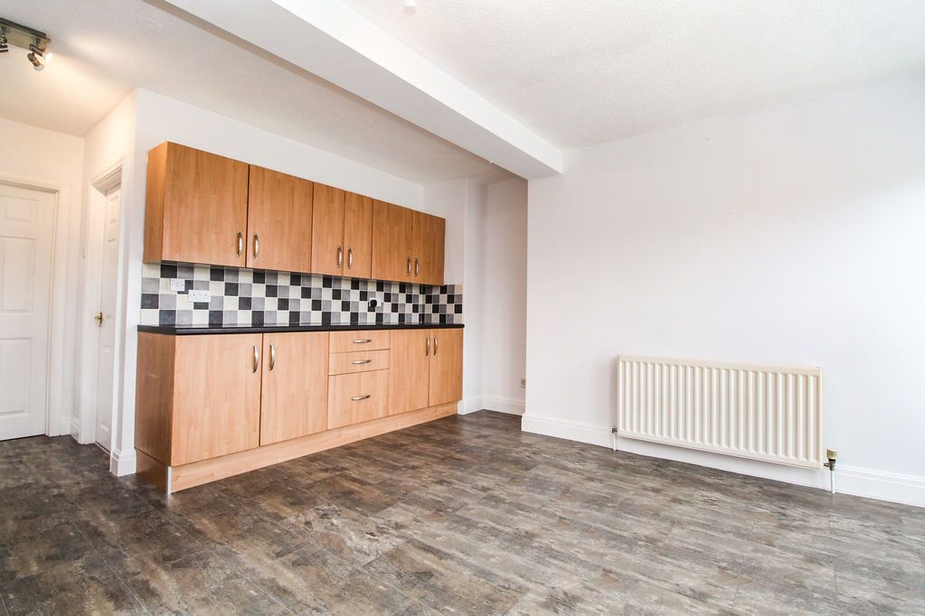 Property photo 3 of 17 Kitchen/Diner