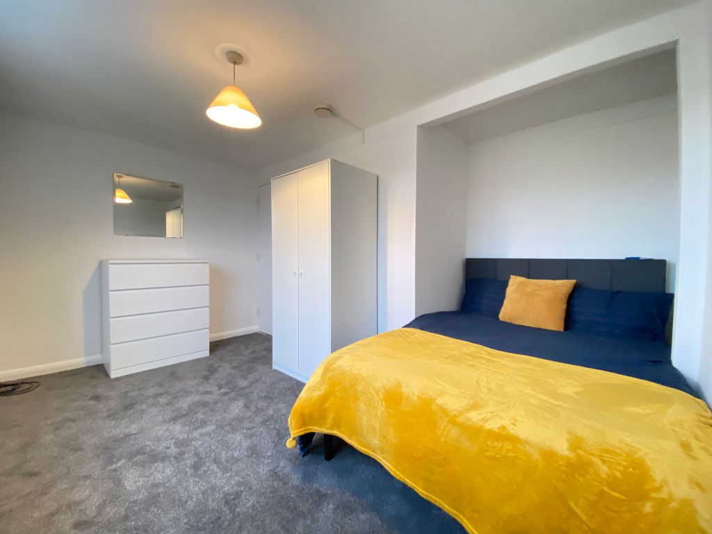 Property photo 3 of 8 Photo