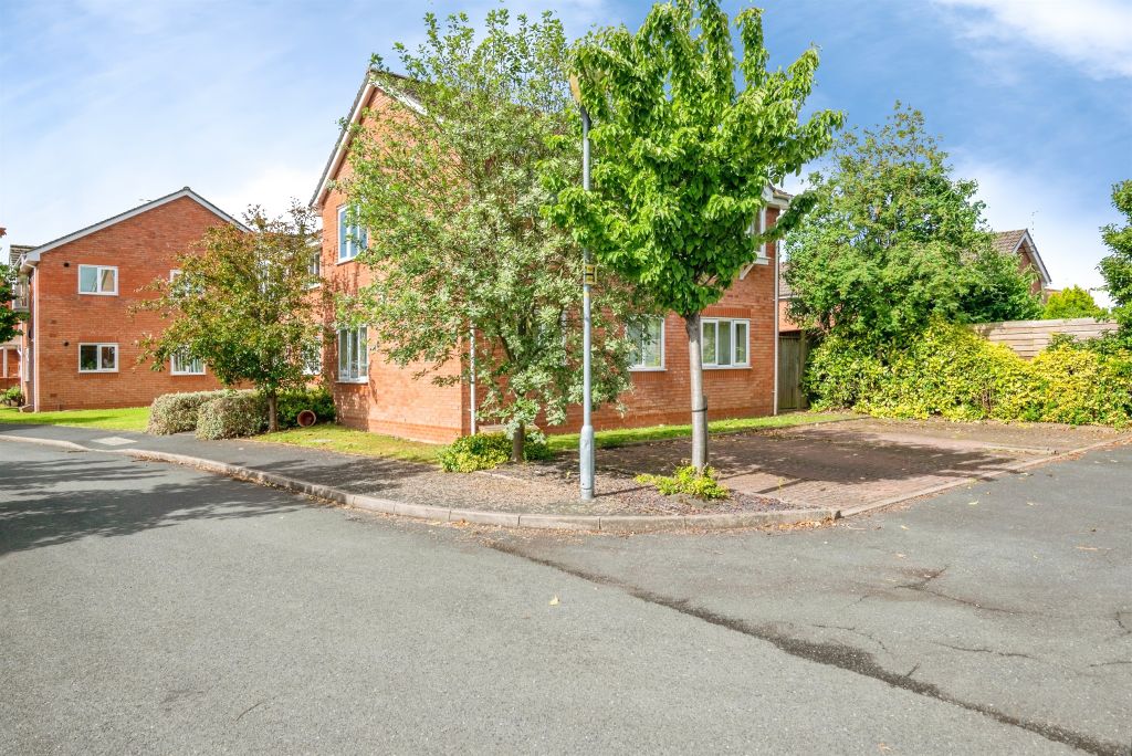 Property photo 2 of 18