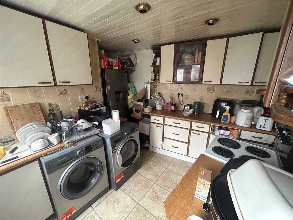 Property photo 3 of 6 Picture No. 02