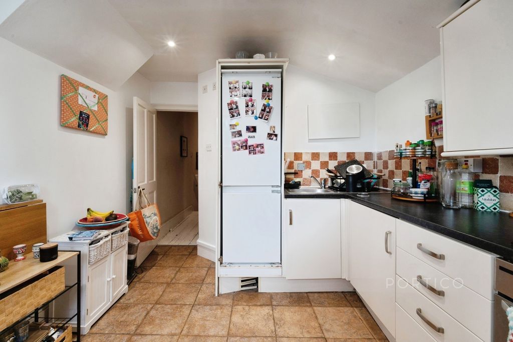 Property photo 2 of 17 Kitchen