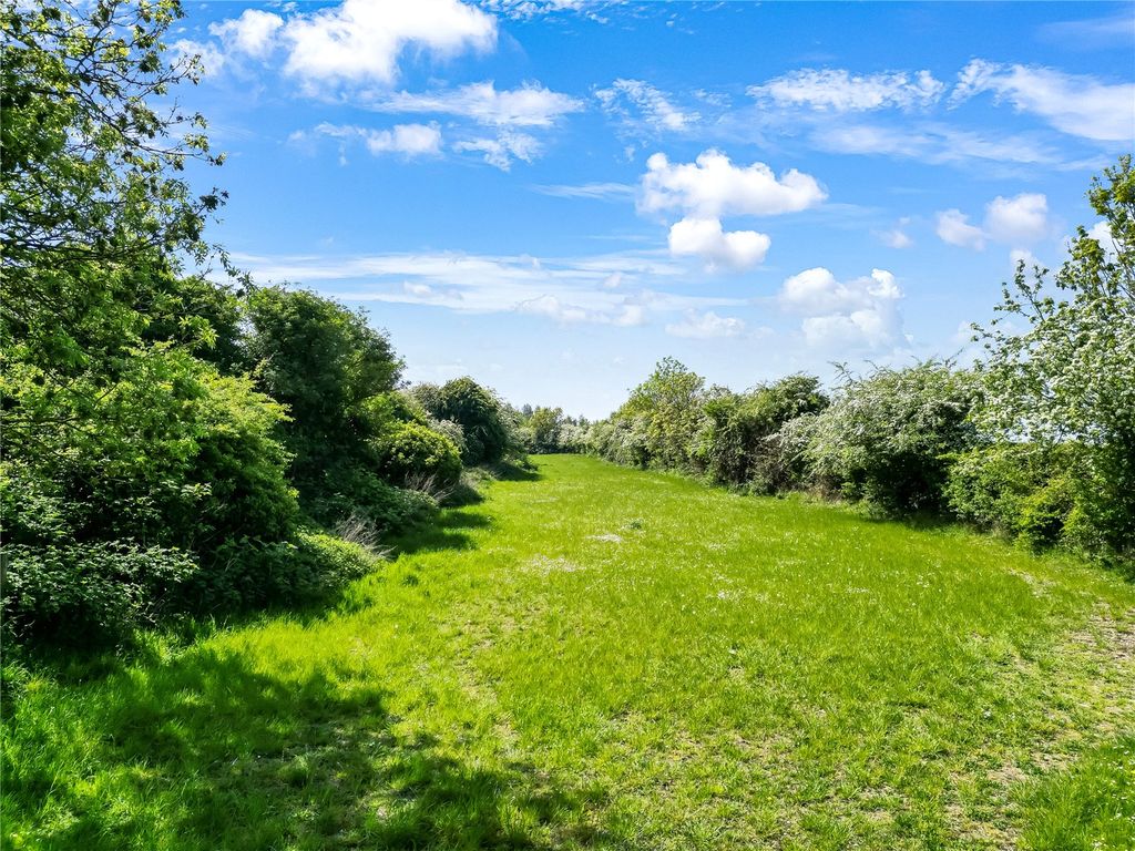 Property photo 2 of 16 Picture No. 06