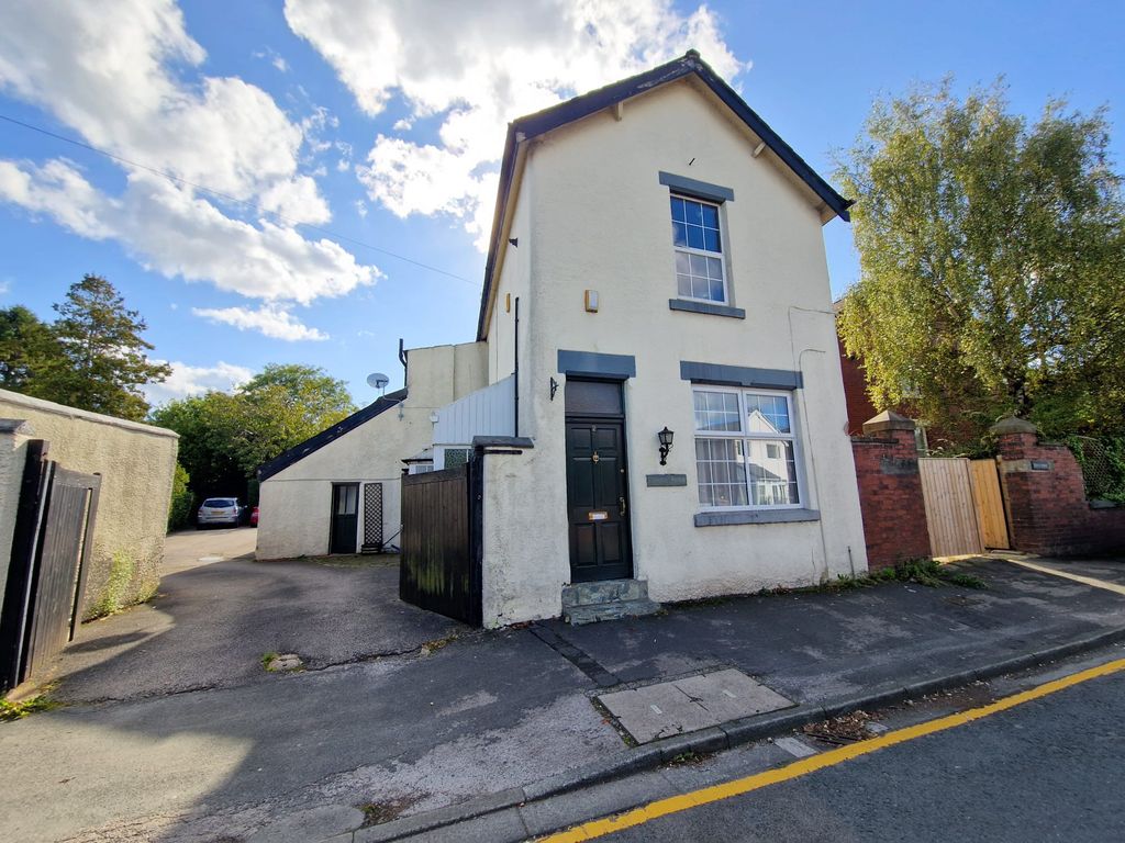 Property photo 1 of 22