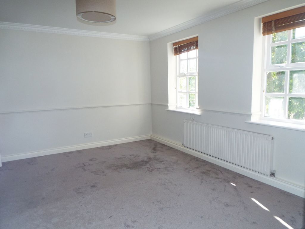 Property photo 3 of 7 Lounge