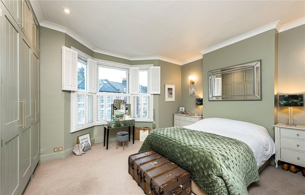 Property photo 3 of 16 Picture No. 02