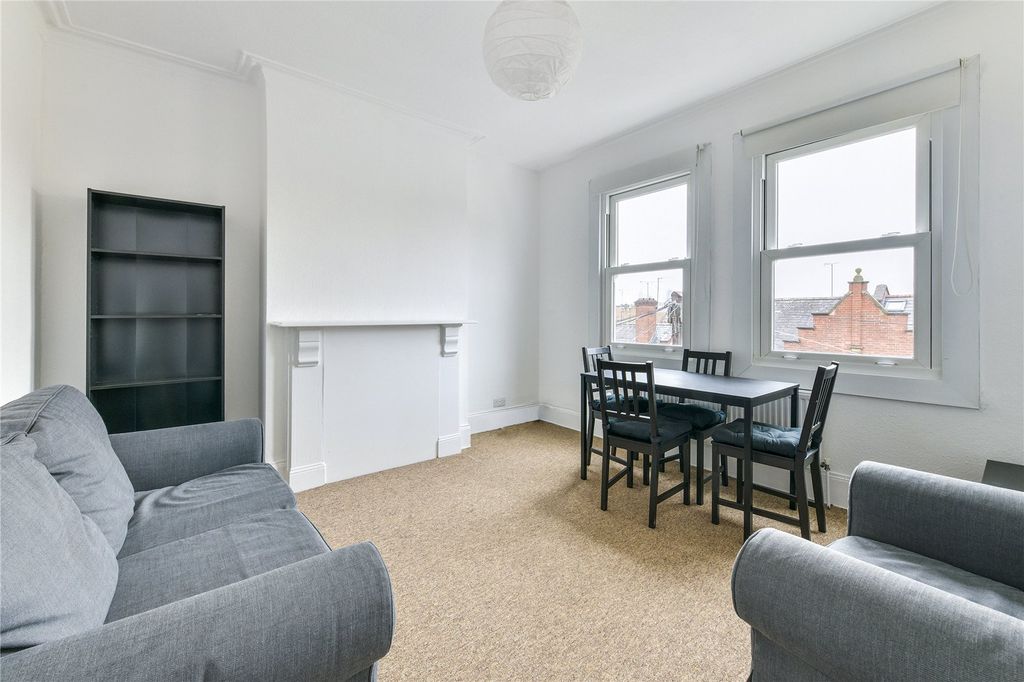 Property photo 1 of 6