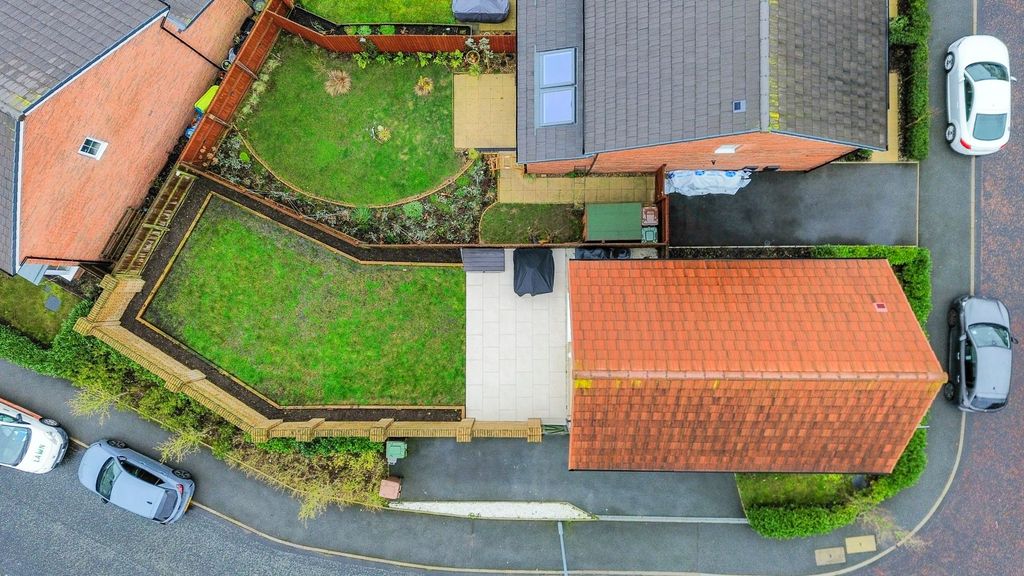 Property photo 3 of 31