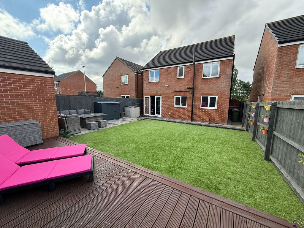Property photo 1 of 24