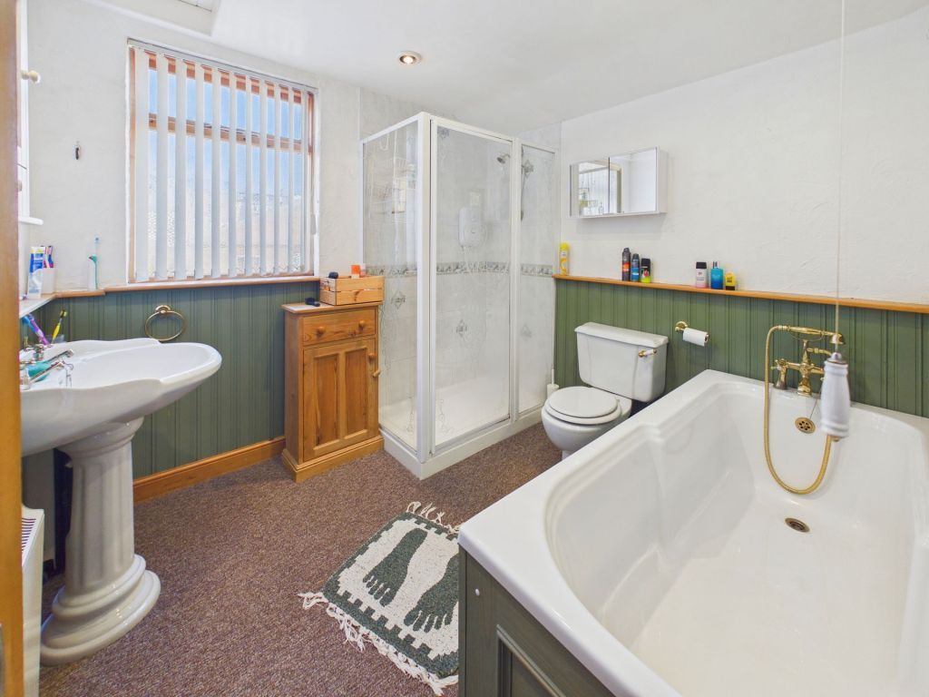 Property photo 3 of 20