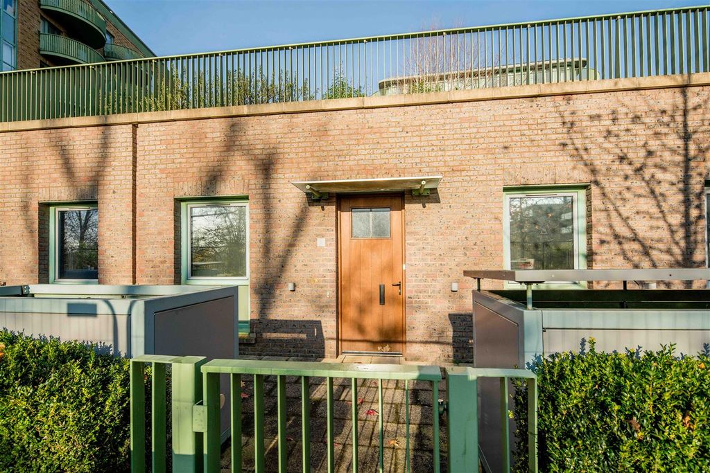 Property photo 1 of 11 External.Jpg