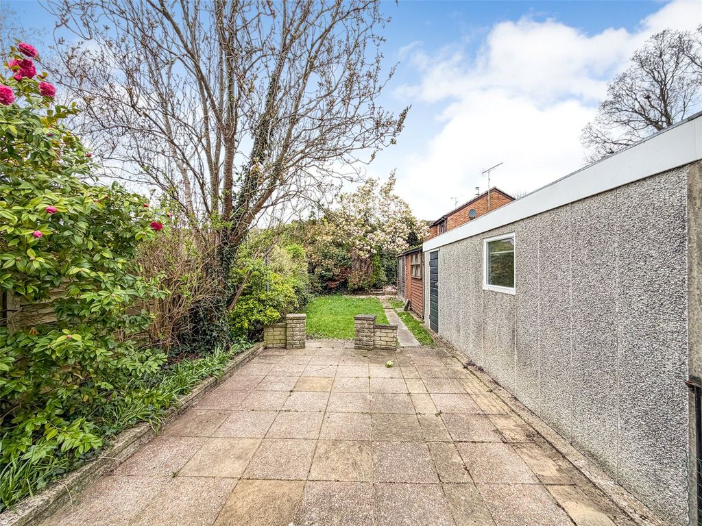 Property photo 2 of 17 Picture No. 18