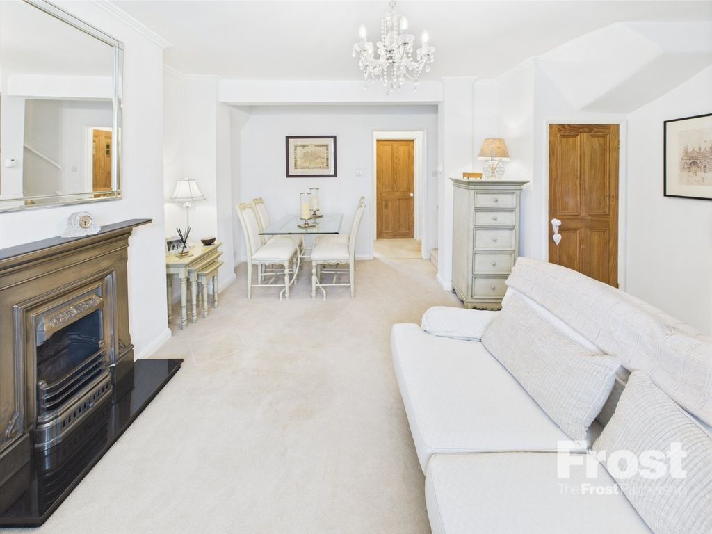 Property photo 3 of 19 Living Room