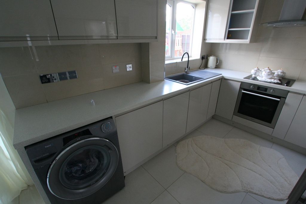 Property photo 3 of 17 Not Specified