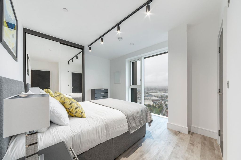 Property photo 1 of 12 W1P 3202 31.Jpeg