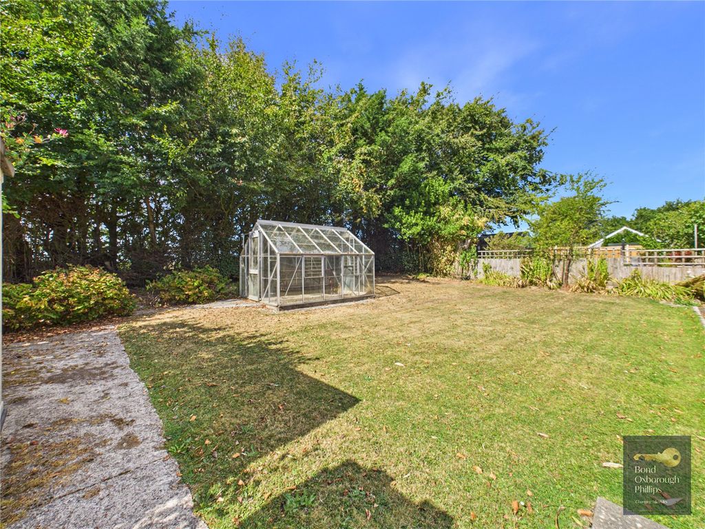 Property photo 2 of 20 Picture No. 08