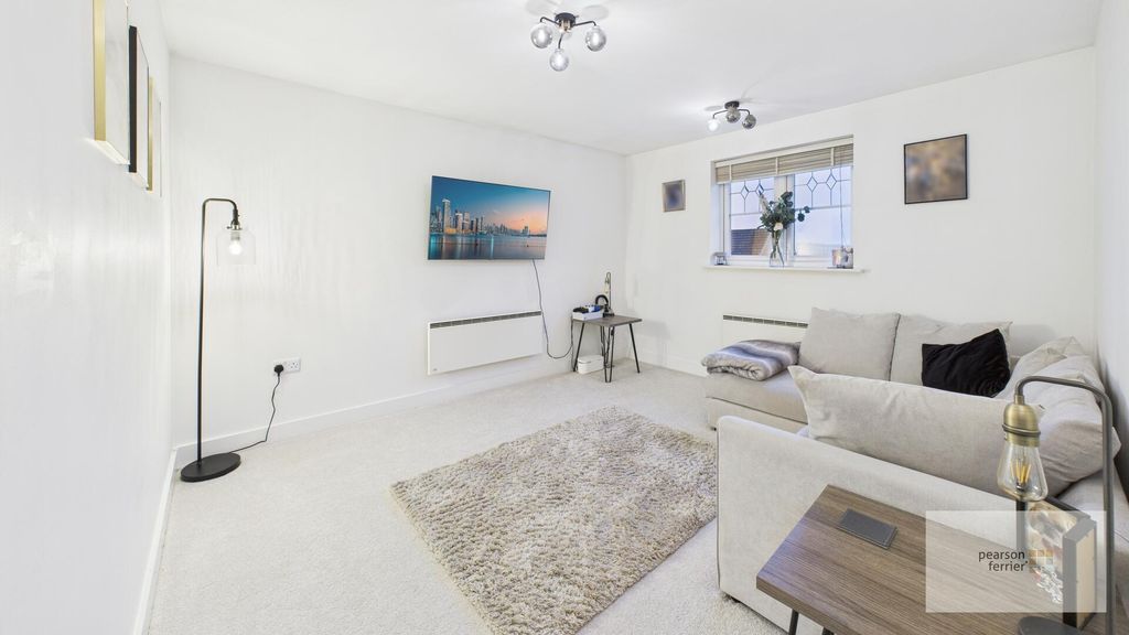 Property photo 3 of 10 Living Room