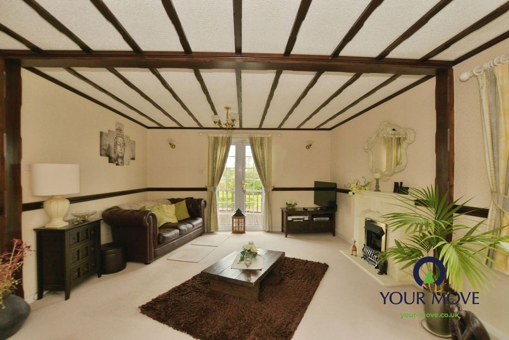 Property photo 3 of 21 Lounge/Diner