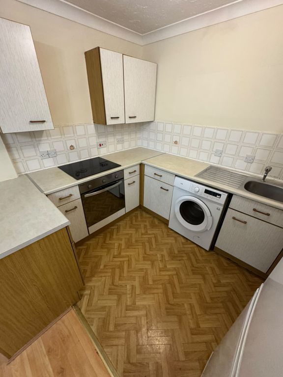 Property photo 2 of 8