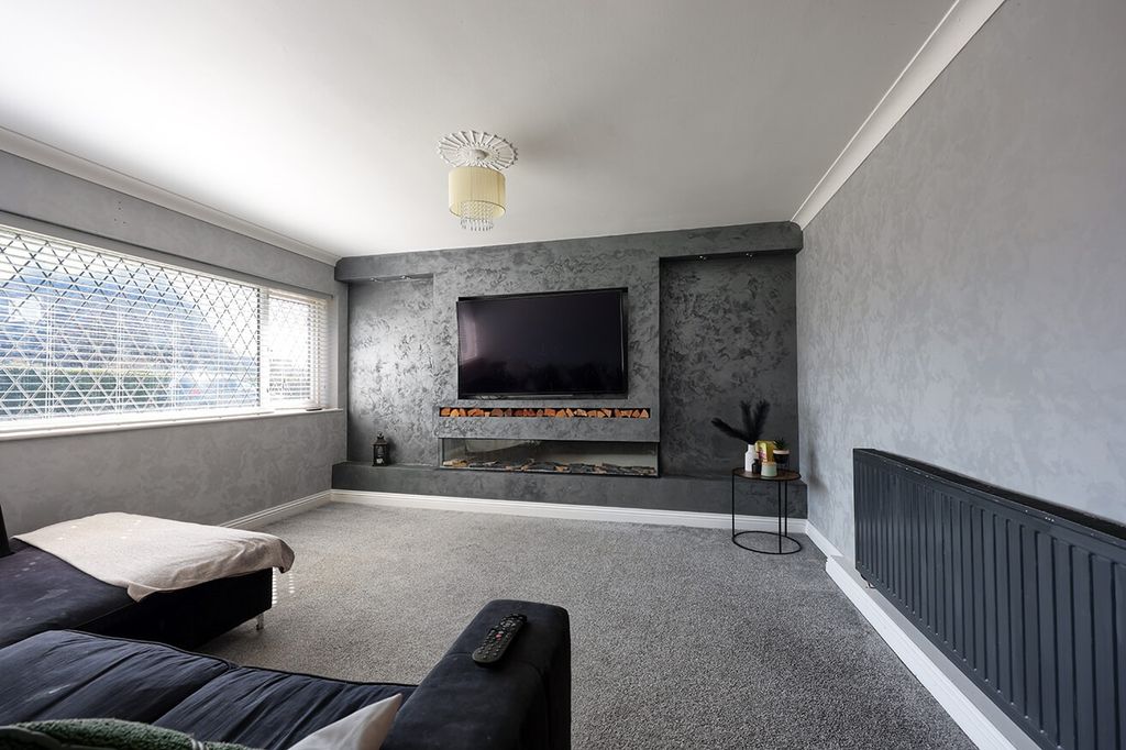 Property photo 2 of 24 4999894