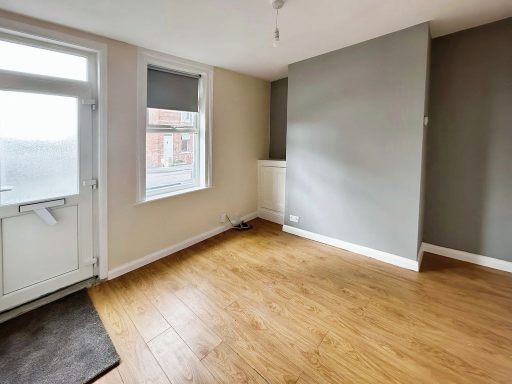 Property photo 2 of 9 37 B3