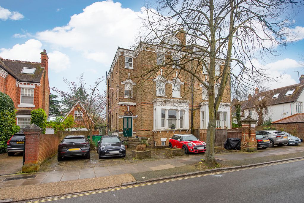 Property photo 1 of 6