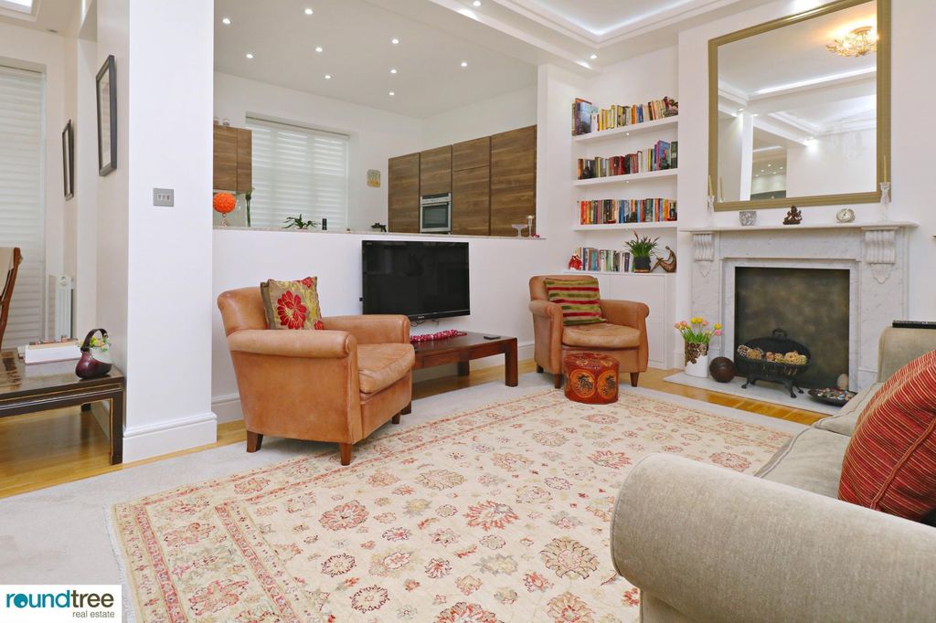 Property photo 2 of 7 (Main)