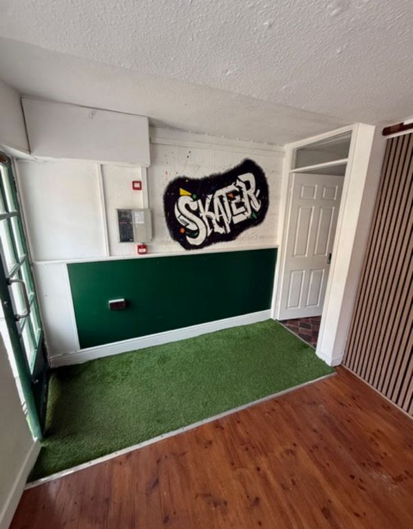 Property photo 3 of 11