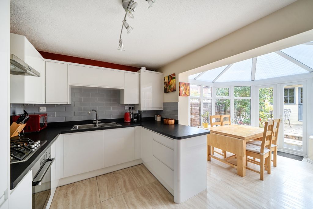 Property photo 2 of 14 14995725