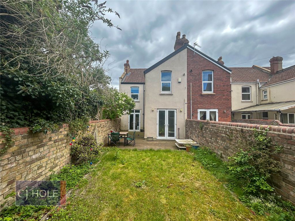 Property photo 3 of 14 Picture No. 26