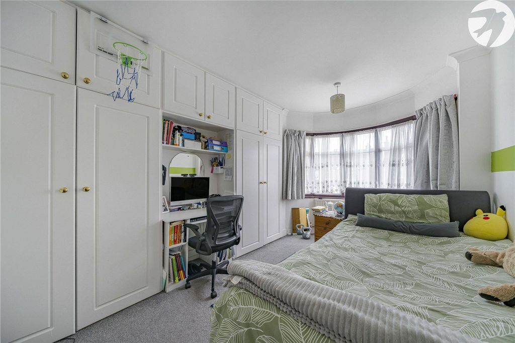 Additional image 8 of 5 bed detached house for saleKing Edward Avenue, West Dartford, Kent DA1