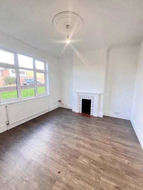 Property photo 2 of 13 Reception Room