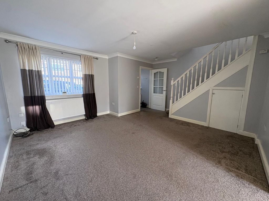 Property photo 2 of 11 Gallery