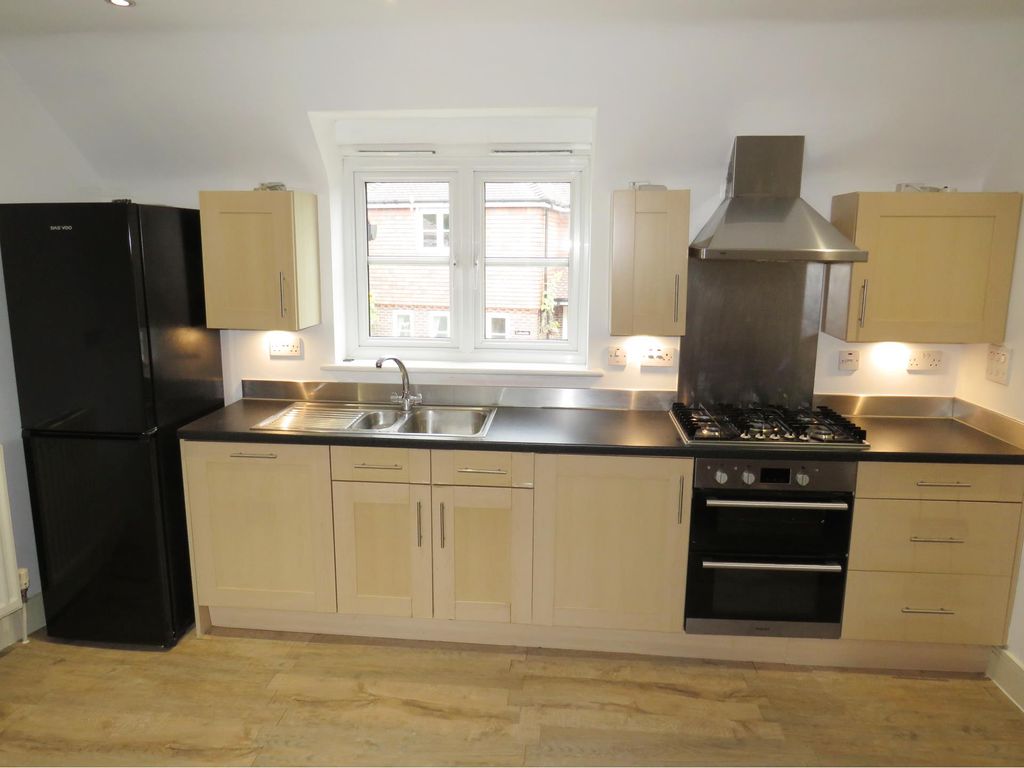 Property photo 2 of 6 Kitchen