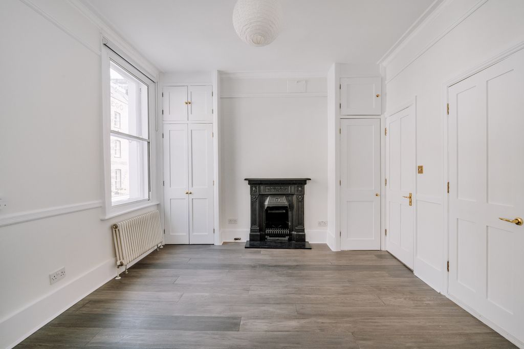 Property photo 2 of 13 Monmouth_Street_02