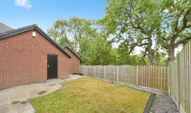 Property photo 2 of 15 Bathroom