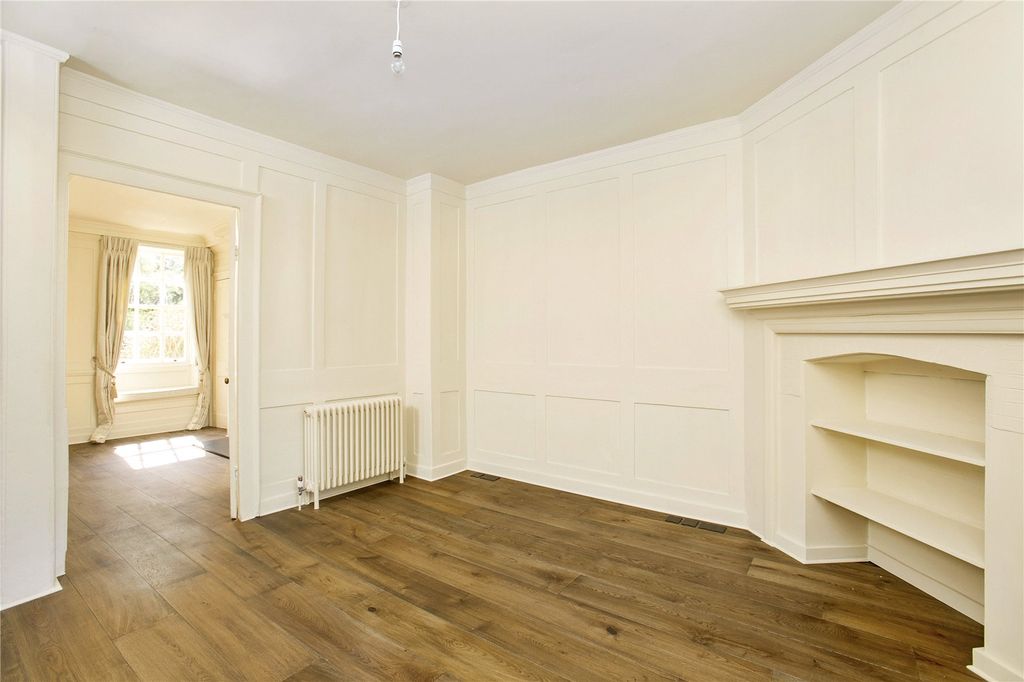 Property photo 3 of 23 Picture No. 17