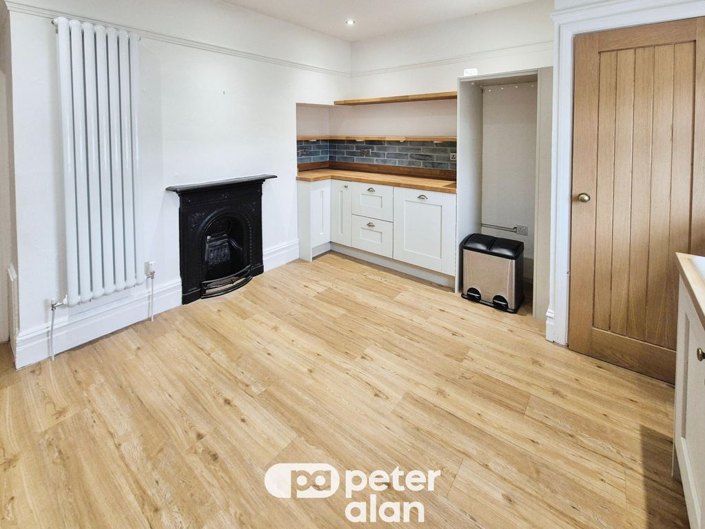 Property photo 3 of 16 Image