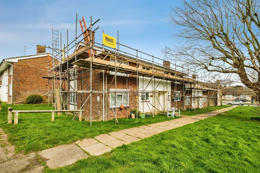 Property photo 1 of 9