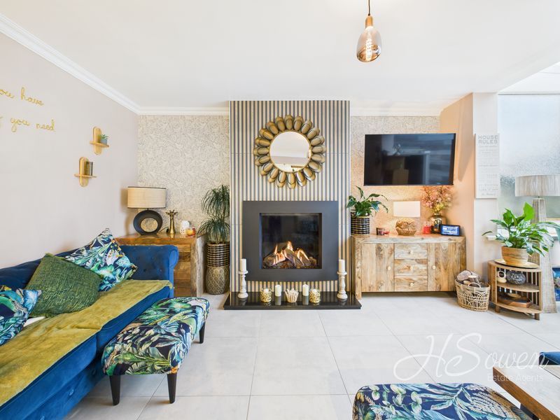 Property photo 3 of 28 Photo 10