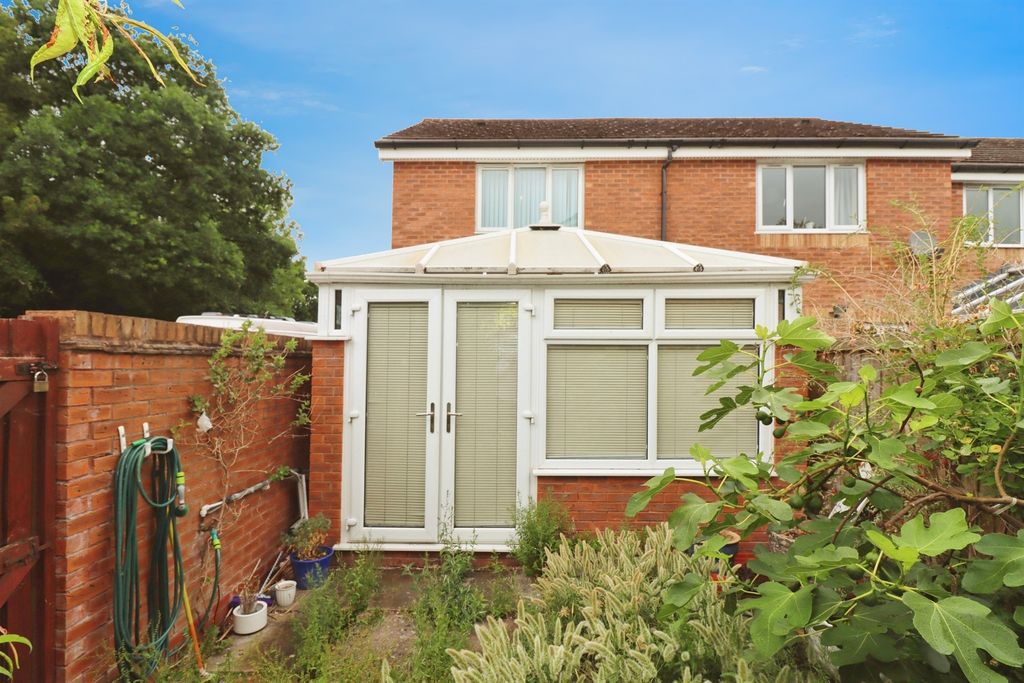 Property photo 2 of 16