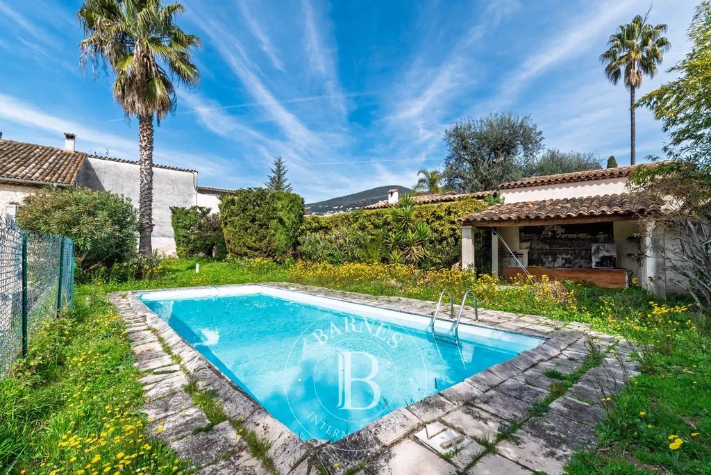 Property photo 3 of 21