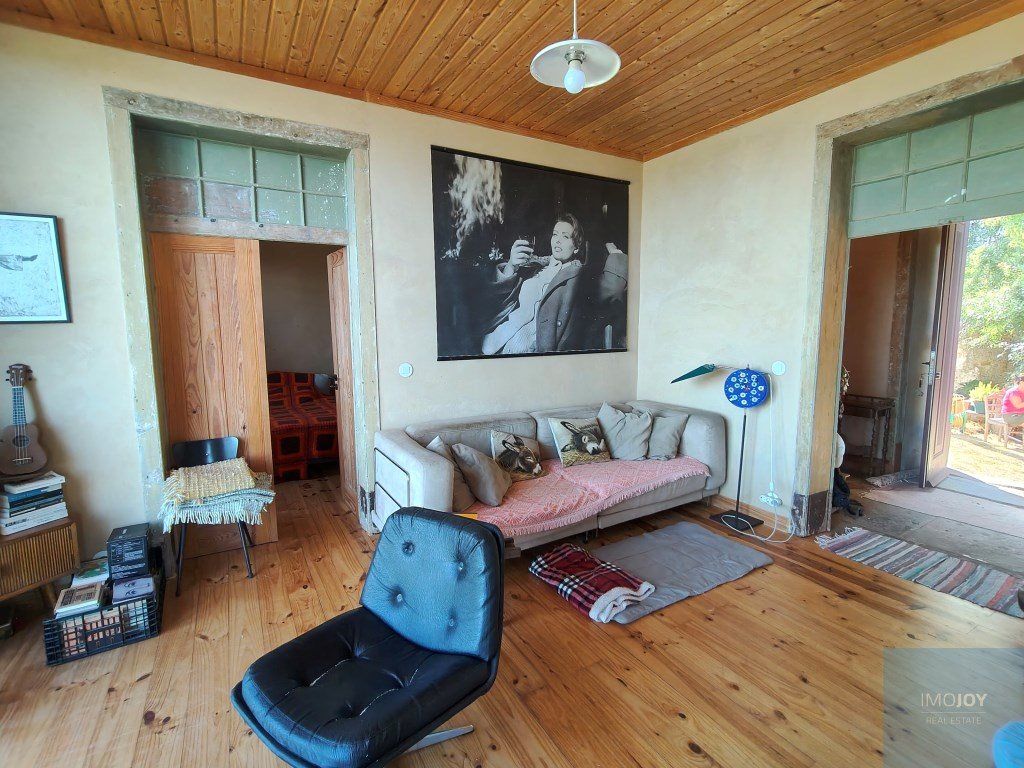 Property photo 3 of 34