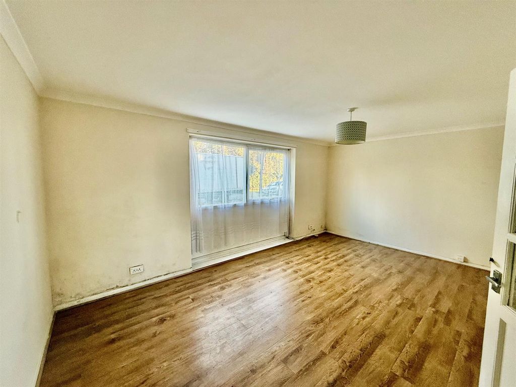 Property photo 3 of 8 Img_1983.Jpeg