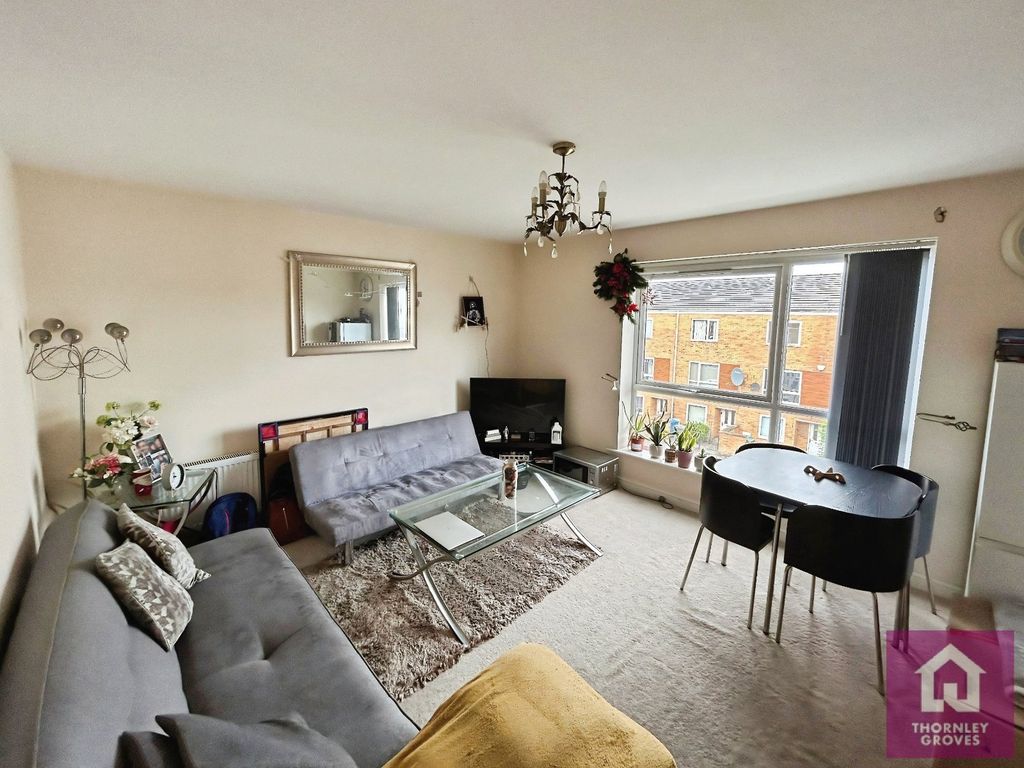 Property photo 3 of 15 Picture No. 05